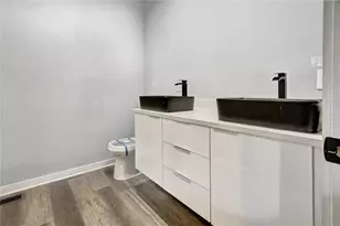 569 Middle St SW, Atlanta, GA 30310 - Photo 11