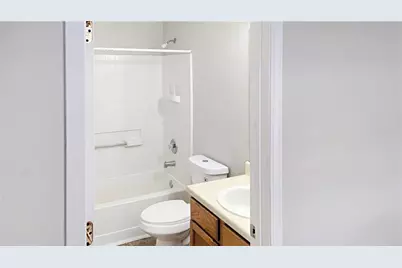 5737 Strathmoor Manor Circle, Lithonia, GA 30058 - Photo 13