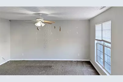 5737 Strathmoor Manor Circle, Lithonia, GA 30058 - Photo 3