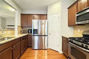 2160 Greencrest Cir, Alpharetta, GA 30004 - Photo 7