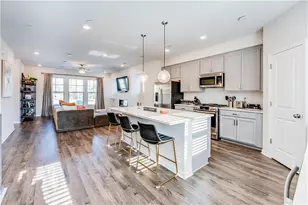 1634 Halbrook Pl SW, Marietta, GA 30008 - Photo 3