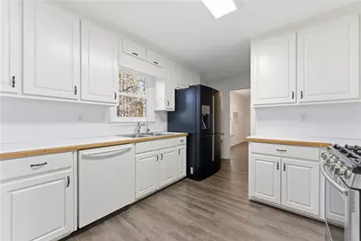 2087 Alcovy Trace Way, Lawrenceville, GA 30045 - Photo 5