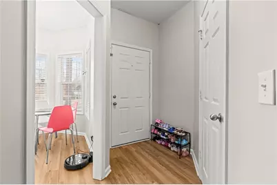 141 Mill Pond Crossing #L3, Carrollton, GA 30116 - Photo 3