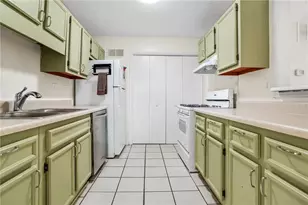 906 Country Park Dr SE, Smyrna, GA 30080 - Photo 9