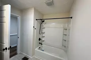 1011 Estes Dr SW, Atlanta, GA 30310 - Photo 9