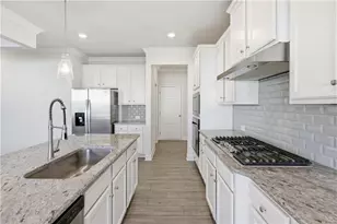 1752 Dover Creek Ln, Lawrenceville, GA 30045 - Photo 15