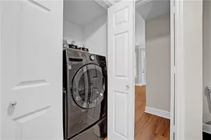 3777 Peachtree Road NE, Brookhaven, GA 30319 - Photo 3