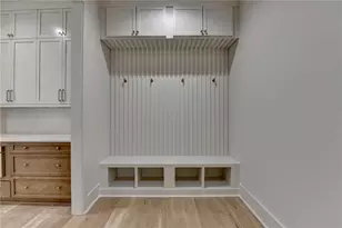 16011 Manor Club Dr, Alpharetta, GA 30004 - Photo 13