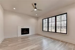 16011 Manor Club Dr, Alpharetta, GA 30004 - Photo 17