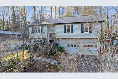 570 Candlewick Lane NW, Lilburn, GA 30047 - Photo 3