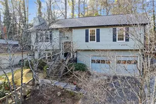 570 Candlewick Ln NW, Lilburn, GA 30047 - Photo 3