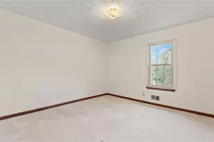 570 Candlewick Ln NW, Lilburn, GA 30047 - Photo 15