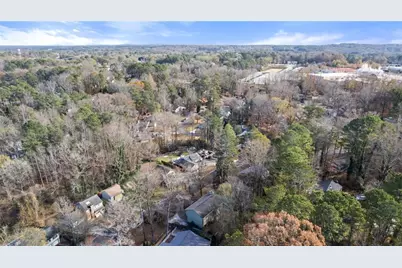 570 Candlewick Lane NW, Lilburn, GA 30047 - Photo 37