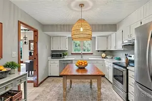 570 Candlewick Ln NW, Lilburn, GA 30047 - Photo 13