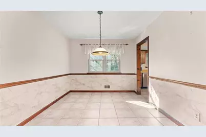 570 Candlewick Lane NW, Lilburn, GA 30047 - Photo 9