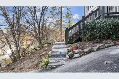 570 Candlewick Lane NW, Lilburn, GA 30047 - Photo 5