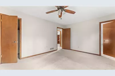 570 Candlewick Lane NW, Lilburn, GA 30047 - Photo 17