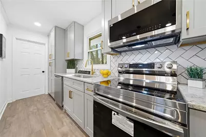 6500 Shannonlore Drive SW, South Fulton, GA 30349 - Photo 7