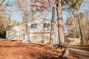 6801 Creekwood Dr, Douglasville, GA 30135 - Photo 1