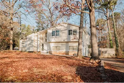 6801 Creekwood Drive, Douglasville, GA 30135 - Photo 3