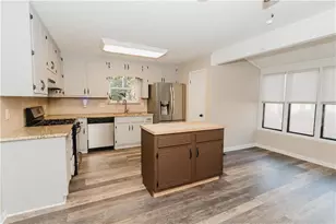 6801 Creekwood Dr, Douglasville, GA 30135 - Photo 15