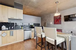 3324 Peachtree Rd NE, Atlanta, GA 30326 - Photo 19