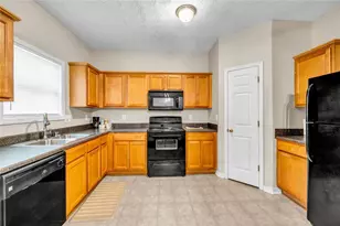 1246 Adcox Square, Stone Mountain, GA 30088 - Photo 11