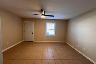 2690 Evans Mill Dr, Lithonia, GA 30058 - Photo 3