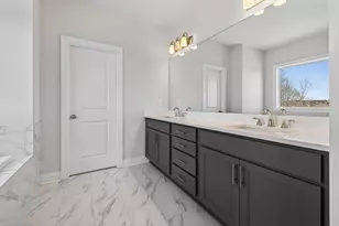 5554 Spring St, Flowery Branch, GA 30542 - Photo 25