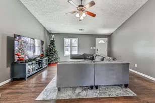 606 Bluff Dr, Woodstock, GA 30188 - Photo 5