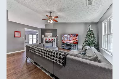 606 Bluff Drive, Woodstock, GA 30188 - Photo 3