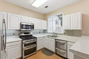 212 Hiawassee Dr, Woodstock, GA 30188 - Photo 11