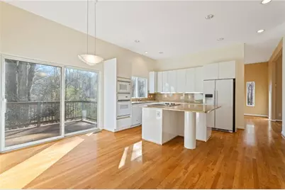 3010 Bluffton Way, Roswell, GA 30075 - Photo 5