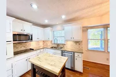 2395 Brownstone Court, Marietta, GA 30062 - Photo 15