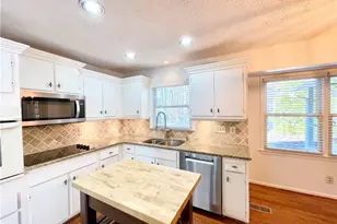 2395 Brownstone Ct, Marietta, GA 30062 - Photo 15