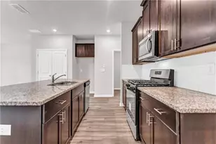 1575 Villageside Ct, Lawrenceville, GA 30043 - Photo 5