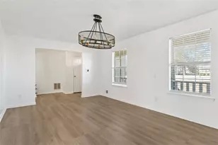 5370 Queen Ester Ct, Ellenwood, GA 30294 - Photo 5