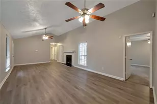 7907 Taylor Cir, Riverdale, GA 30274 - Photo 3