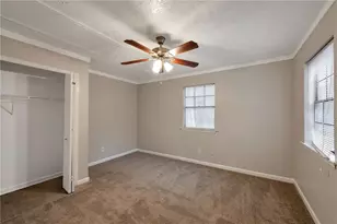 7907 Taylor Cir, Riverdale, GA 30274 - Photo 17