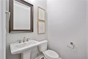 1094 Township Square, Alpharetta, GA 30022 - Photo 13