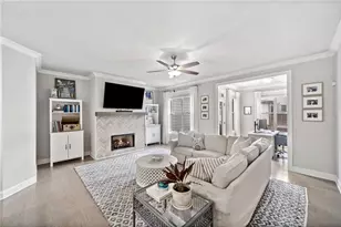 1094 Township Square, Alpharetta, GA 30022 - Photo 7