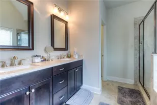 1002 Township Square, Alpharetta, GA 30022 - Photo 17