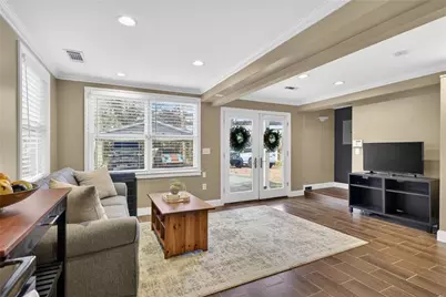 1040 Lindridge Drive NE, Atlanta, GA 30324 - Photo 23