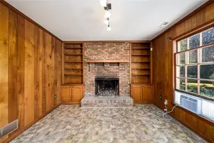 1959 Queens Way, Atlanta, GA 30341 - Photo 9