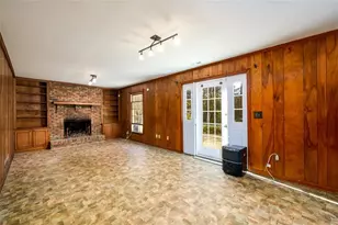 1959 Queens Way, Atlanta, GA 30341 - Photo 3