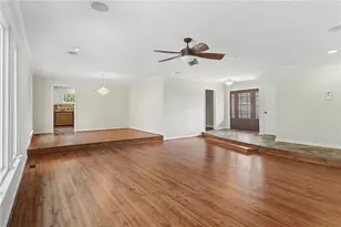 9310 Martins Lake Dr, Roswell, GA 30076 - Photo 5