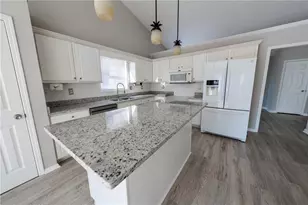 3190 Hampton Trace Ct, Buford, GA 30519 - Photo 7