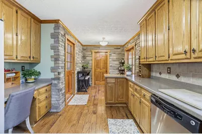 4895 Puritan Drive, Sugar Hill, GA 30518 - Photo 3