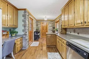 4895 Puritan Dr, Sugar Hill, GA 30518 - Photo 3