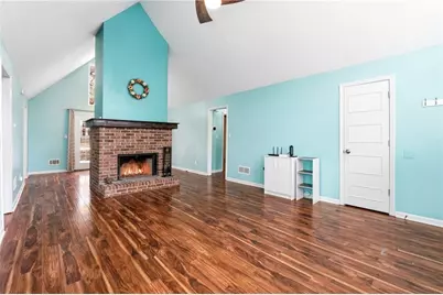 3755 Creekwood Drive, Loganville, GA 30052 - Photo 9